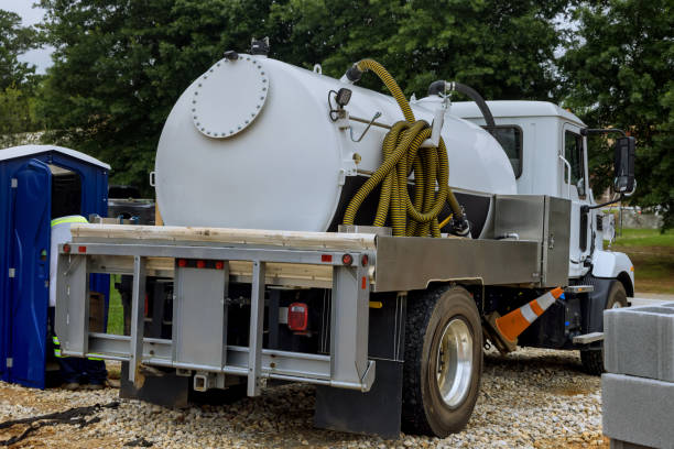 Portable Toilet Options We Offer in Park River, ND